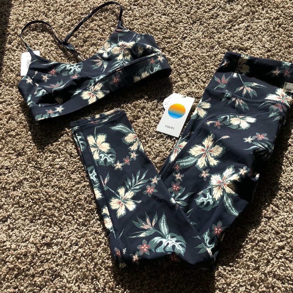 Vuori sport bra and leggings